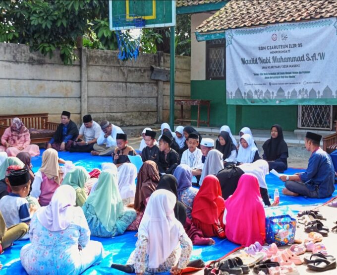 Peringatan Maulid Nabi Muhammad SAW