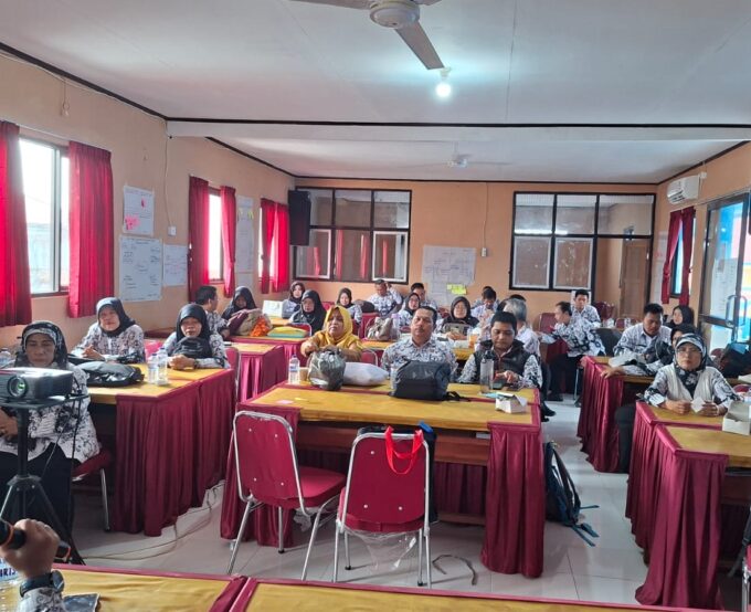 Pelatihan Pembelajaran Mendalam Bagi Kepala Sekolah dan Guru